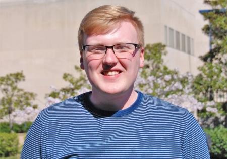 Daniel Headshot
