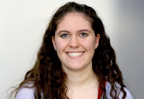 Kristen Headshot.
