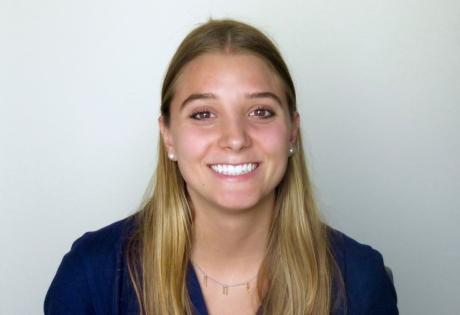 Vanessa Headshot.